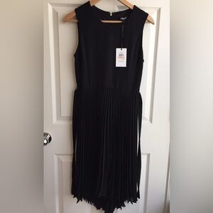 🔥NWT🔥 DKNY Classy Sleeveless Asymmetrical Pleats Skirt Women' Cocktail Dress